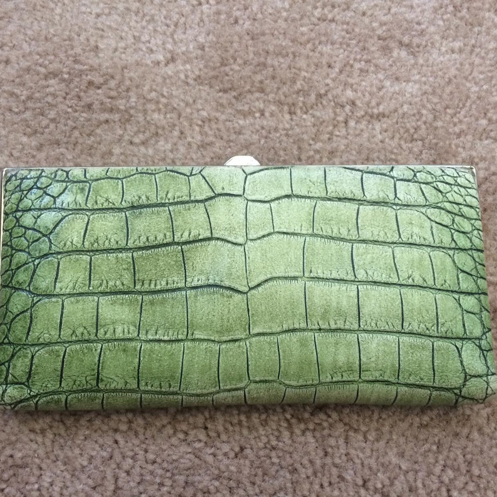SOLD !   Genuine LODIS Alligator Wallet -